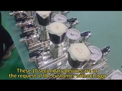 선택의 기체로 산소를 사용하는 로고가 없는 10개의 2차 단위가 압력 테스트를 받고 있습니다.